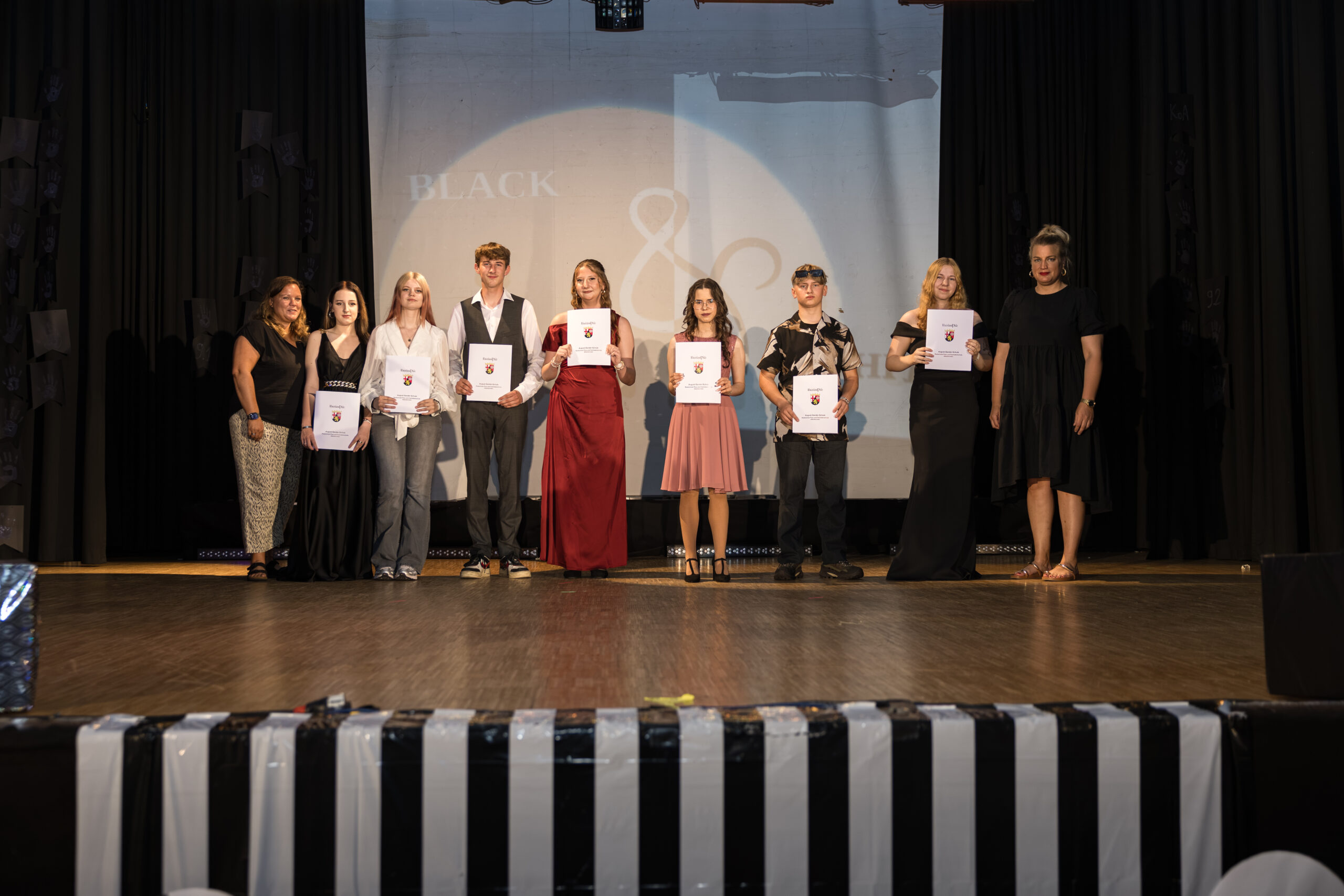 Klasse 12 bei der Abschlussfeier