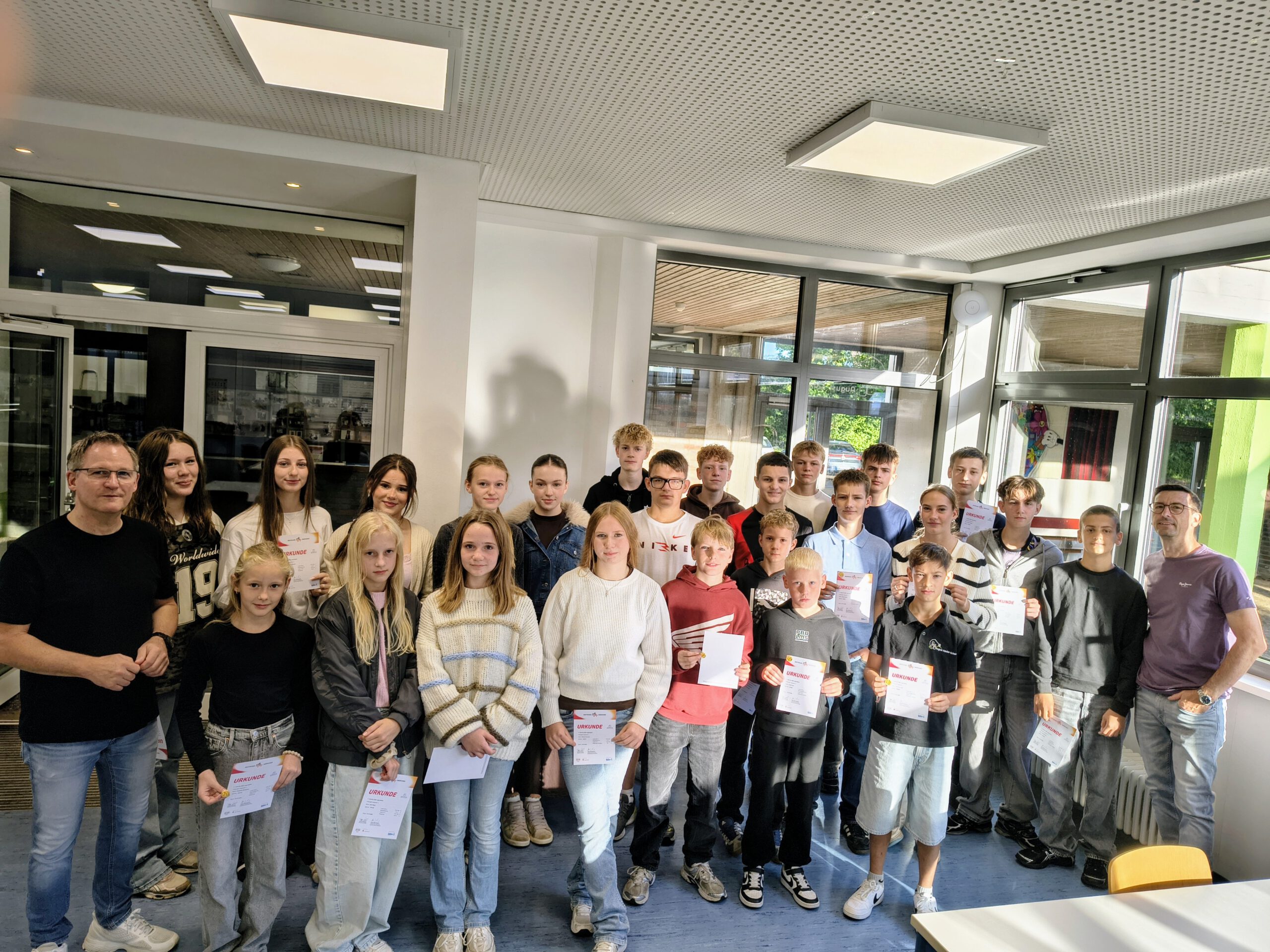 Schülerinnen und Schüler mit goldenem Sportabzeichen